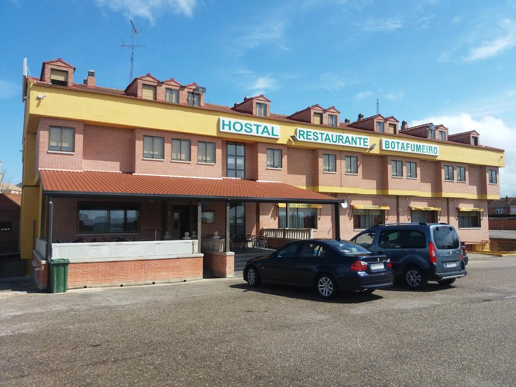 Hostal Botafumeiro Mota del Marqués Dış mekan fotoğraf