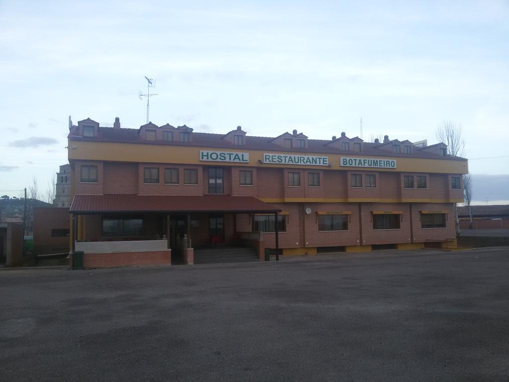 Hostal Botafumeiro Mota del Marqués Dış mekan fotoğraf